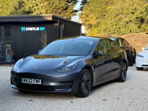Tesla Model 3 Standard Range Plus Auto RWD 4dr 1