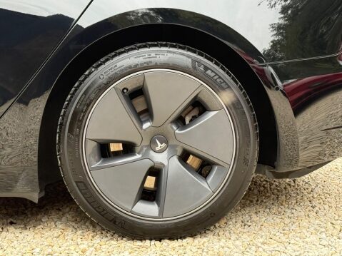 Tesla Model 3 Standard Range Plus Auto RWD 4dr 22