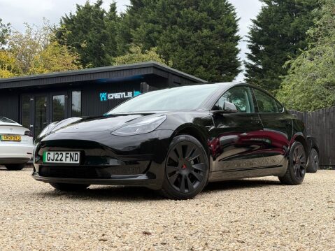 Tesla Model 3 Standard Range Plus Auto RWD 4dr 3