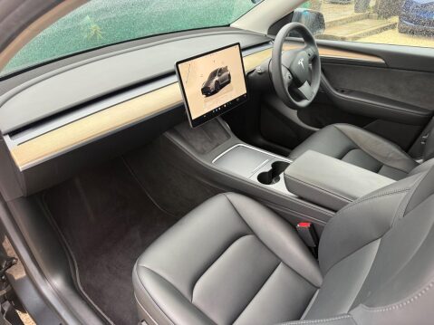 Tesla Model Y (Dual Motor) Performance Auto 4WDE 5dr 22