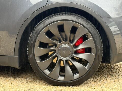 Tesla Model Y (Dual Motor) Performance Auto 4WDE 5dr 11