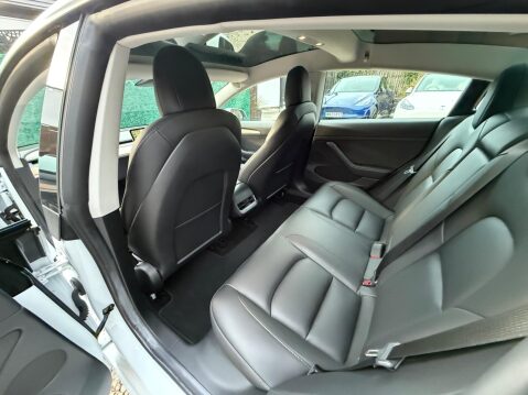 Tesla Model 3 (Dual Motor) Long Range Auto 4WDE 4dr 28