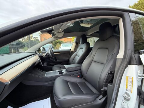 Tesla Model 3 (Dual Motor) Long Range Auto 4WDE 4dr 26