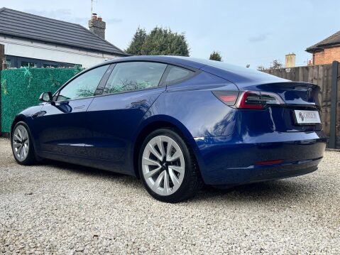 Tesla Model 3 (Dual Motor) Long Range Auto 4WDE 4dr 4