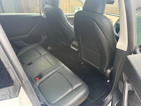 Tesla Model Y Auto RWD 5dr 30