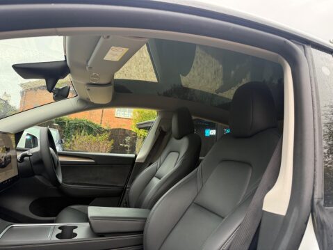 Tesla Model Y Auto RWD 5dr 35