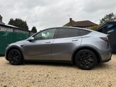 Tesla Model Y Auto RWD 5dr 7