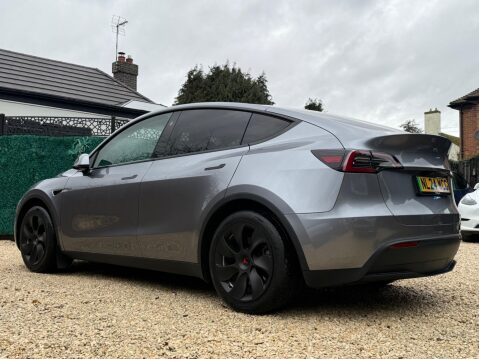 Tesla Model Y Auto RWD 5dr 9