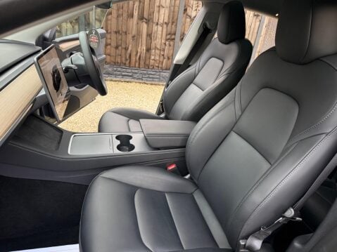 Tesla Model Y (Dual Motor) Long Range Auto 4WDE 5dr 8