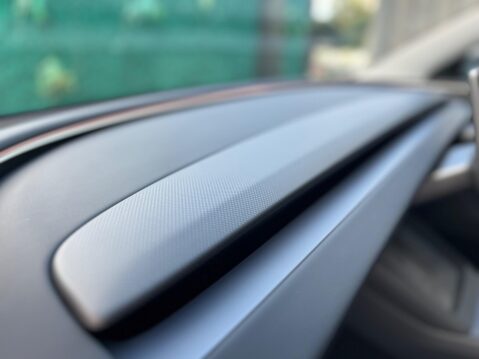 Tesla Model 3 (Dual Motor) Performance Auto 4WDE 4dr 14