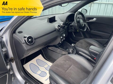 Audi A1 SPORTBACK TDI BLACK EDITION 17