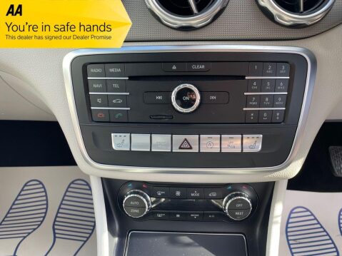 Mercedes-Benz GLA Class GLA 200 SPORT EXECUTIVE 1 OWNER FROM NEW FULL LEATHER 30
