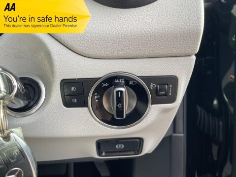 Mercedes-Benz GLA Class GLA 200 SPORT EXECUTIVE 1 OWNER FROM NEW FULL LEATHER 26