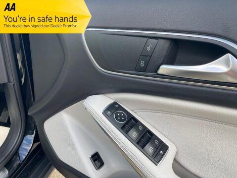 Mercedes-Benz GLA Class GLA 200 SPORT EXECUTIVE 1 OWNER FROM NEW FULL LEATHER 17