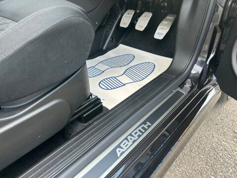 Abarth 500 595 1 OWNER FULL SERVICE HISTORY 25