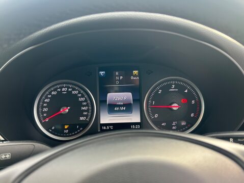 Mercedes-Benz C Class C 220 D SE SAT NAV REAR CAMERA FULL LEATHER 32