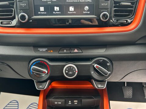 Kia Stonic MIXX ISG APPLE CARPLAY REVERSING CAMERA 27