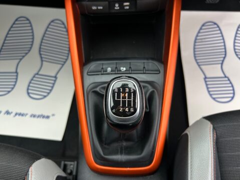 Kia Stonic MIXX ISG APPLE CARPLAY REVERSING CAMERA 28