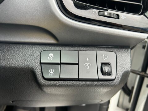 Kia Stonic MIXX ISG APPLE CARPLAY REVERSING CAMERA 31