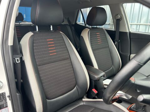 Kia Stonic MIXX ISG APPLE CARPLAY REVERSING CAMERA 22