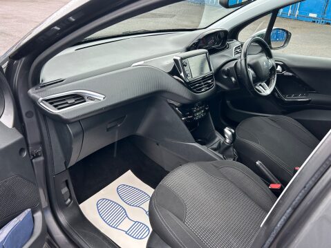 Peugeot 208 S/S TECH EDITION SAT NAV REAR CAMERA 19