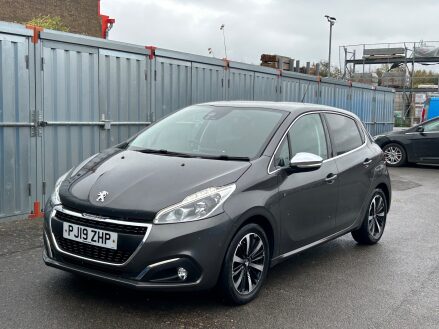 Peugeot 208 S/S TECH EDITION SAT NAV REAR CAMERA 