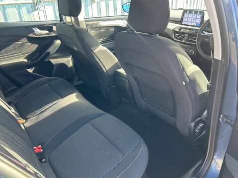 Ford Focus ZETEC TDCI APPLE CARPLAY LANE ASSIST 15