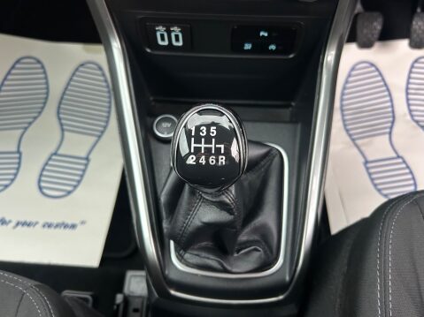 Ford Ecosport ZETEC APPLE CAR PLAY FROJT AND REAR PARKING SENSORS 27