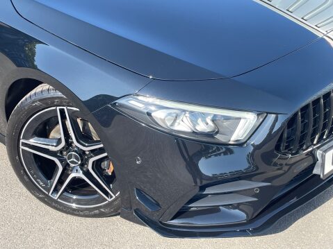 Mercedes-Benz A Class A 180 AMG LINE EDITION EXECUTIVE 1 OWNER MERCEDES HISTORY 17