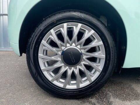 Fiat 500 LOUNGE LOW INSURANCE GROUP IDEAL FIRST CAR 12