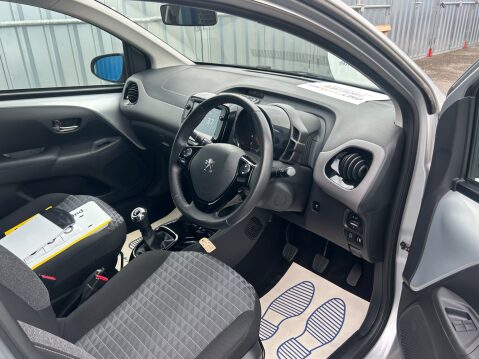 Peugeot 108 ALLURE 1 OWNER 10000 MILES 13