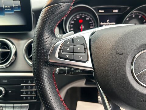 Mercedes-Benz GLA Class GLA 180 AMG LINE EDITION 1 OWNER SAT NAV REAR CAMERA 31