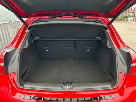 Mercedes-Benz GLA Class GLA 180 AMG LINE EDITION 1 OWNER SAT NAV REAR CAMERA 18