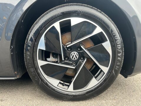 Volkswagen ID.3 TECH SAT NAV REVERING CAMERA 1 OWNER 13