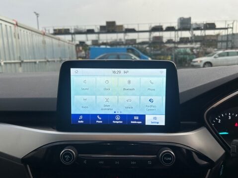 Ford Kuga ZETEC ECOBLUE SAT NAV FRONT & REAR PARKING SENSORS 22