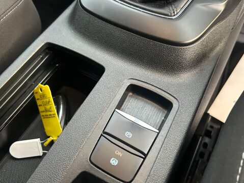 Ford Kuga ZETEC ECOBLUE SAT NAV FRONT & REAR PARKING SENSORS 28