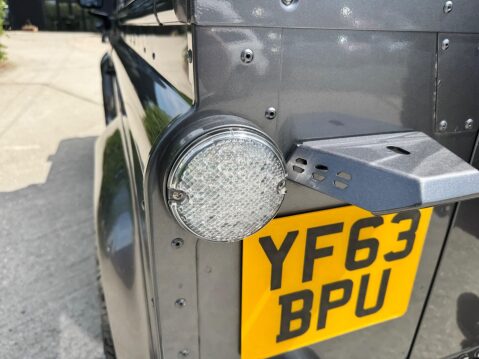 Land Rover Defender 2.2 TDCi XS 4WD SWB Euro 5 3dr 39