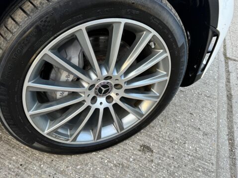 Mercedes-Benz GLC 2.0 GLC300e 13.5kWh AMG Line (Premium) G-Tronic+ 4MATIC Euro 6 (s/s) 5dr 15