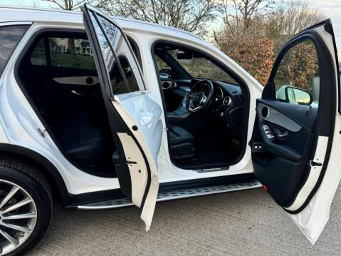 Mercedes-Benz GLC 2.0 GLC300e 13.5kWh AMG Line (Premium) G-Tronic+ 4MATIC Euro 6 (s/s) 5dr 43