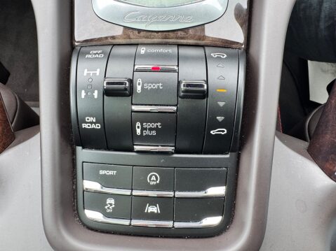 Porsche Cayenne 4.2 TD V8 S TiptronicS 4WD Euro 5 (s/s) 5dr 55