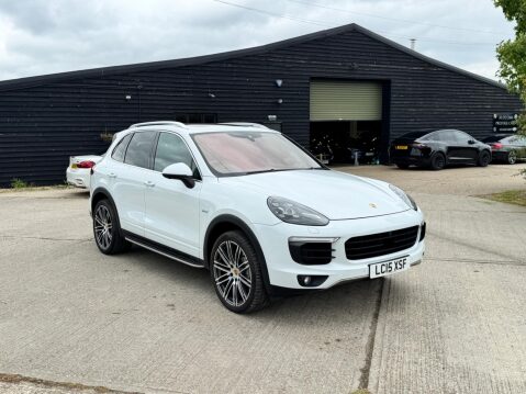 Porsche Cayenne 4.2 TD V8 S TiptronicS 4WD Euro 5 (s/s) 5dr 23