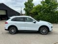 Porsche Cayenne 4.2 TD V8 S TiptronicS 4WD Euro 5 (s/s) 5dr 25