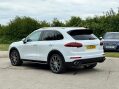 Porsche Cayenne 4.2 TD V8 S TiptronicS 4WD Euro 5 (s/s) 5dr 44