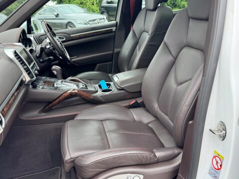 Porsche Cayenne 4.2 TD V8 S TiptronicS 4WD Euro 5 (s/s) 5dr 18