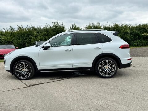 Porsche Cayenne 4.2 TD V8 S TiptronicS 4WD Euro 5 (s/s) 5dr 7