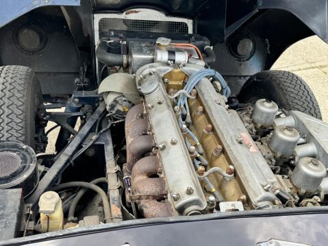 Jaguar E-Type 2+2 22