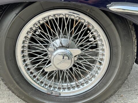 Jaguar E-Type 2+2 17