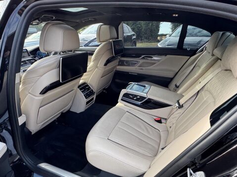 BMW 7 Series 6.6 M760L V12 Auto xDrive Euro 6 4dr 36