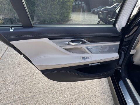 BMW 7 Series 6.6 M760L V12 Auto xDrive Euro 6 4dr 60