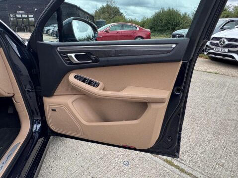 Porsche Macan 2.9T V6 Turbo PDK 4WD Euro 6 (s/s) 5dr 81